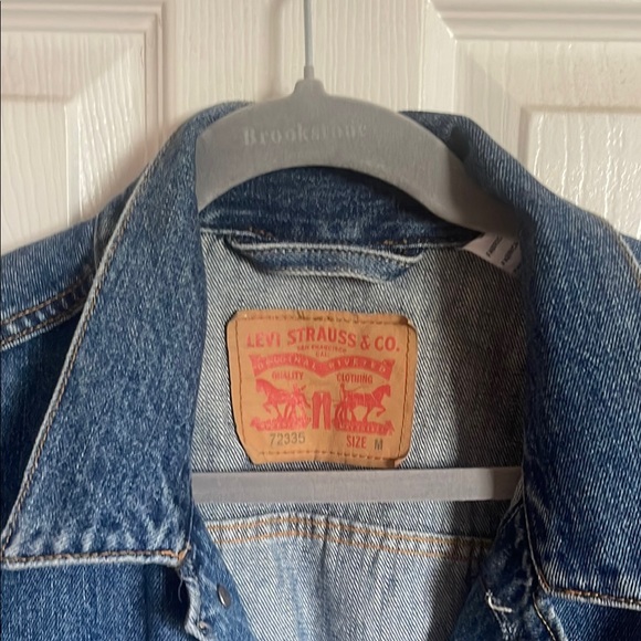 Levi's Classic Blue Jean Jacket - Picture 1 of 6